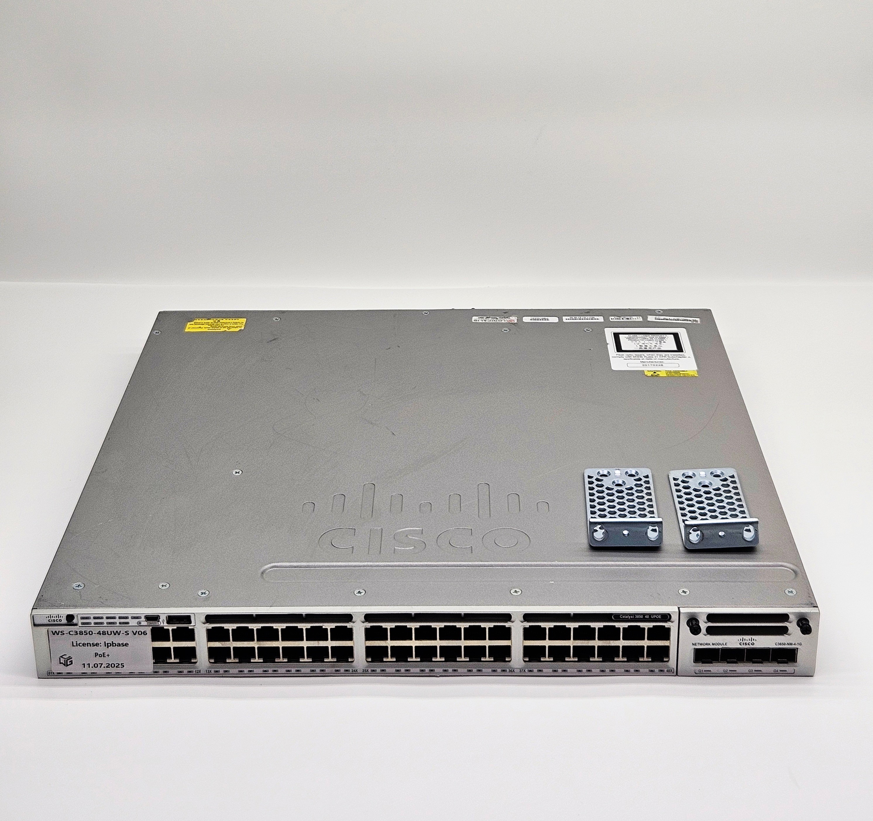 Коммутатор Cisco WS-C3850-48UW-S / Без БП/ Без UpLink