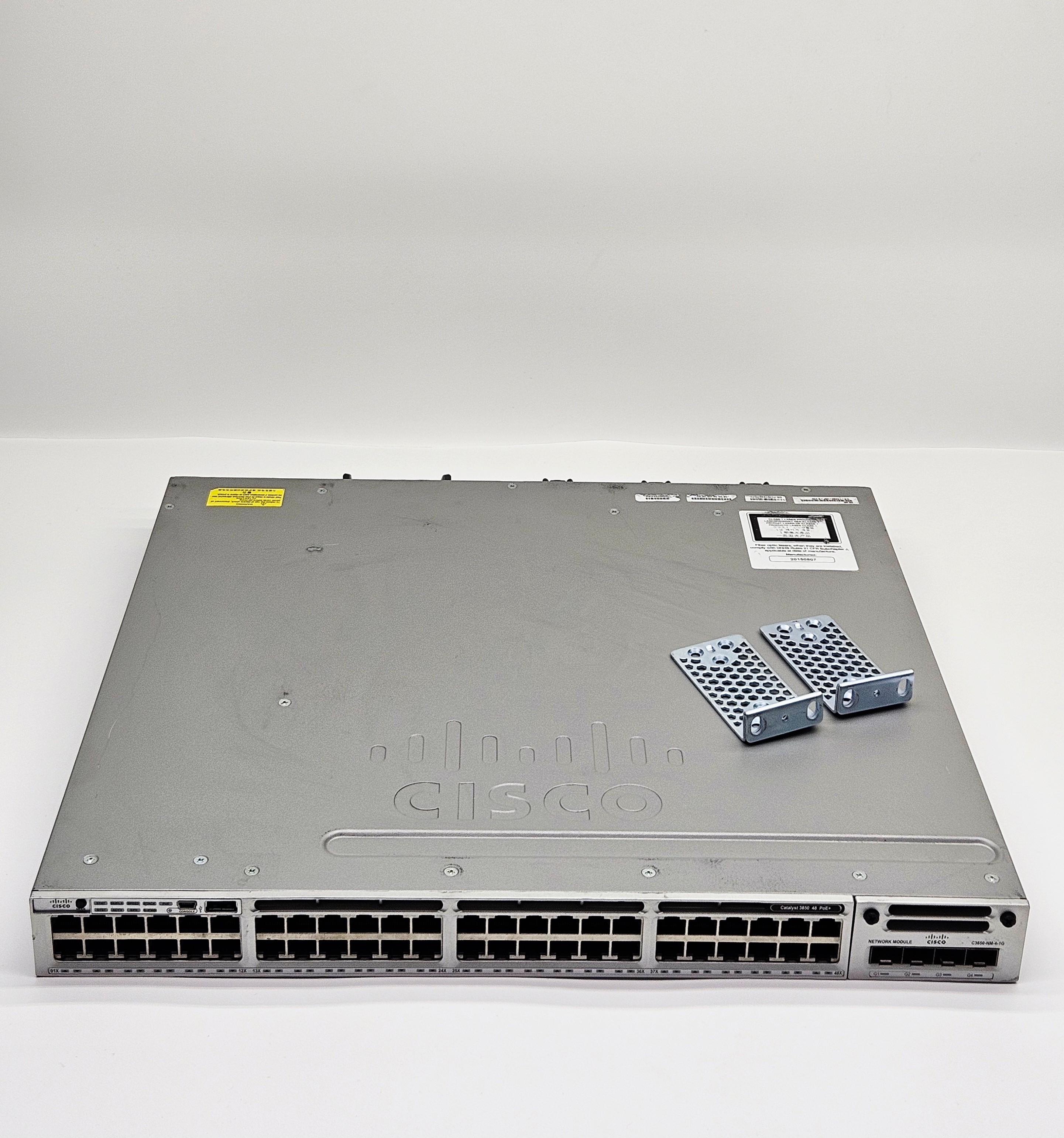 Коммутатор Cisco WS-C3850-48F-S / Без БП/ Без UpLink